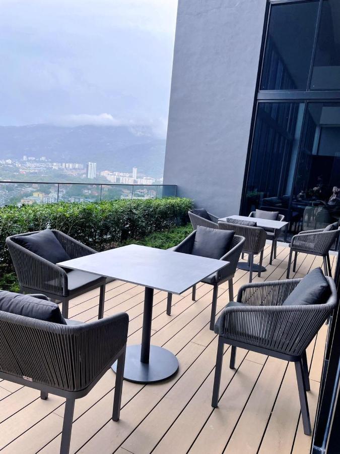 13A Beacon Executive Suites #Rooftoppool #Luxurysuites George Town Bagian luar foto