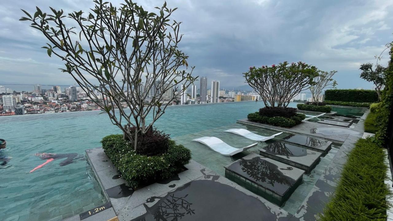 13A Beacon Executive Suites #Rooftoppool #Luxurysuites George Town Bagian luar foto