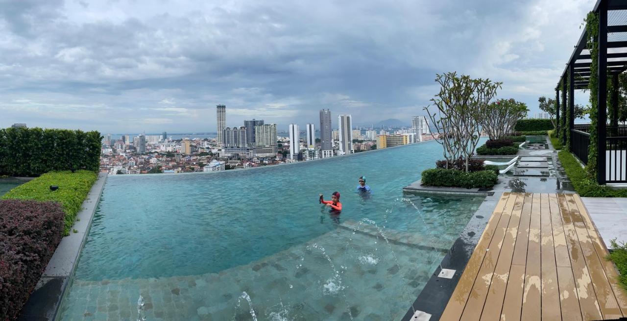 13A Beacon Executive Suites #Rooftoppool #Luxurysuites George Town Bagian luar foto