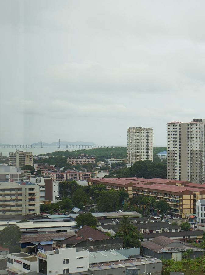 13A Beacon Executive Suites #Rooftoppool #Luxurysuites George Town Bagian luar foto