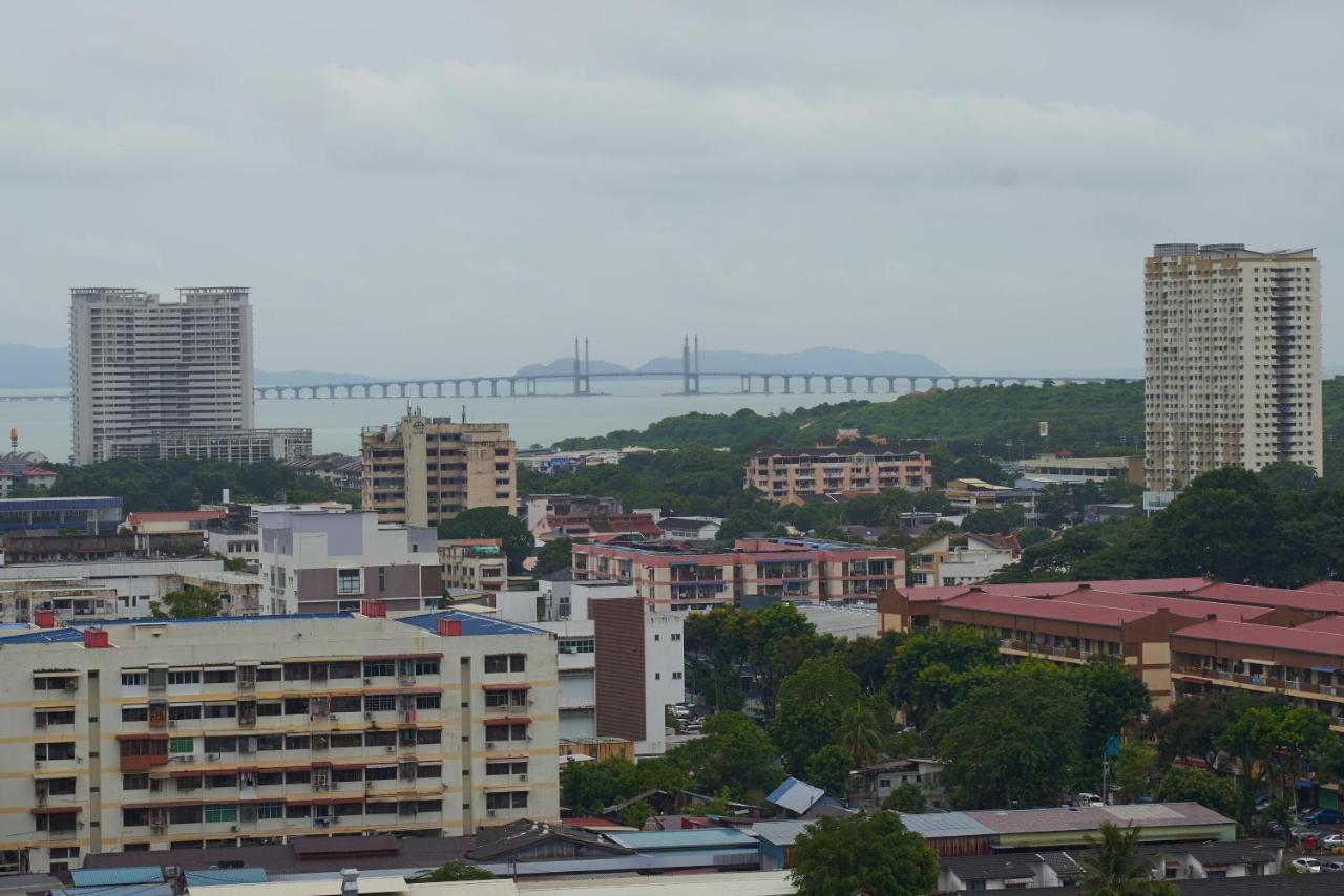 13A Beacon Executive Suites #Rooftoppool #Luxurysuites George Town Bagian luar foto